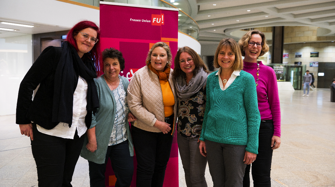 Frauenunion beim Landtagsbesuch