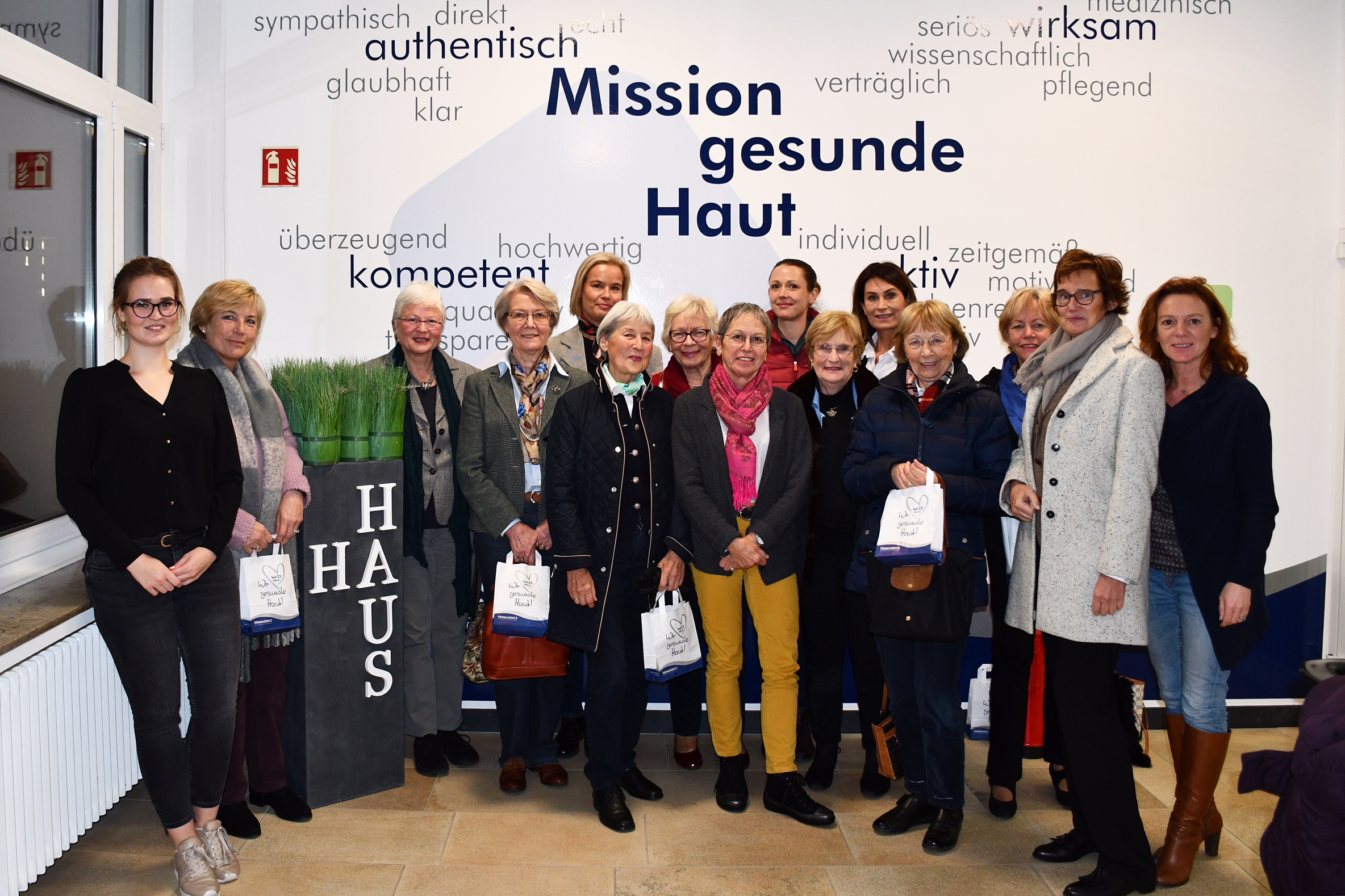 Mitglieder der Frauen Union, Sybille Benning MdB sowie DERMASENCE-Kosmetologin Anna Tersteeg