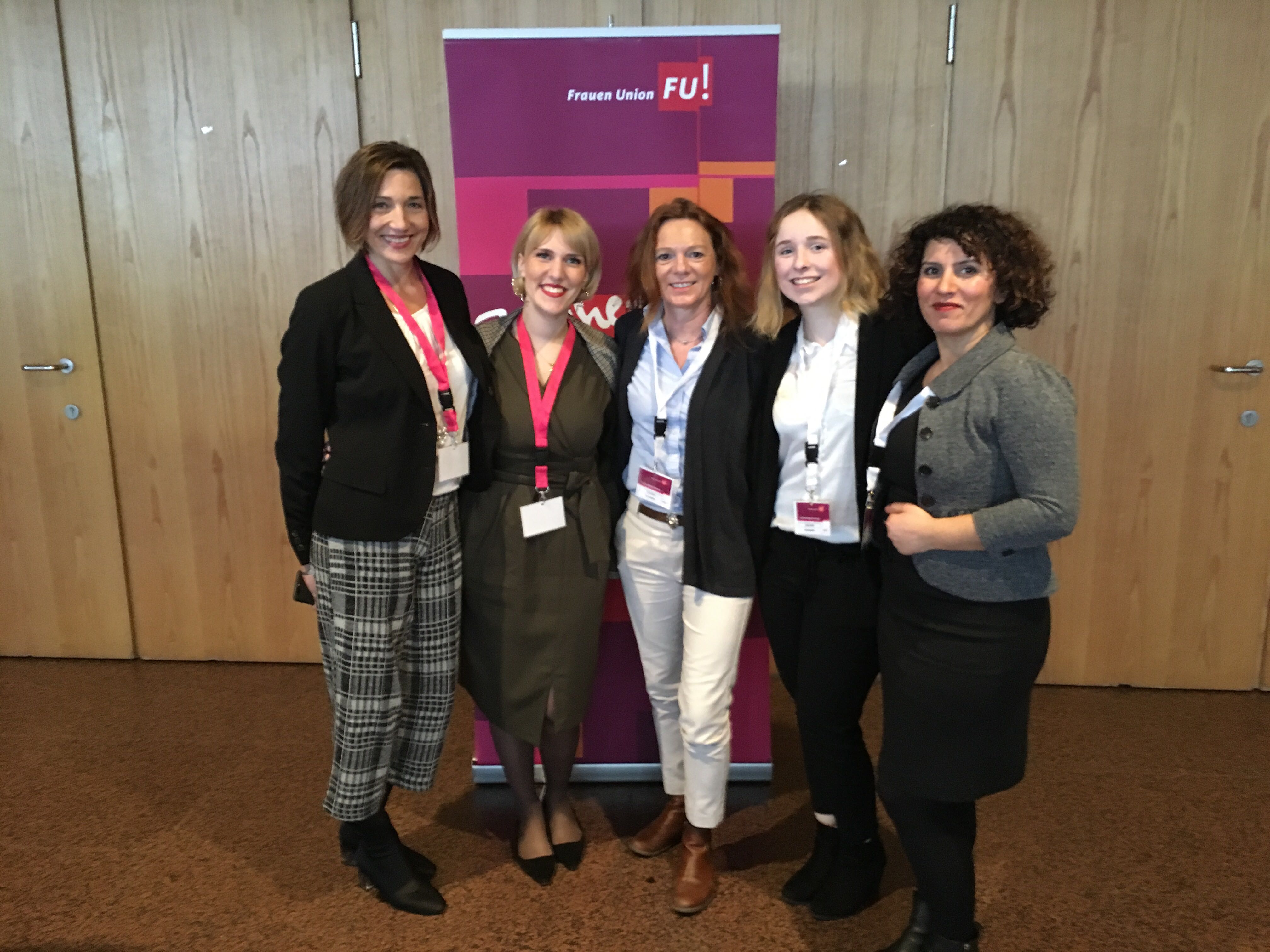 B.v.l.n.r.: Jolanta Vogelberg, Lea Knezevic, Elke Mller, Julia Hnerlage, Leyla Korkmaz